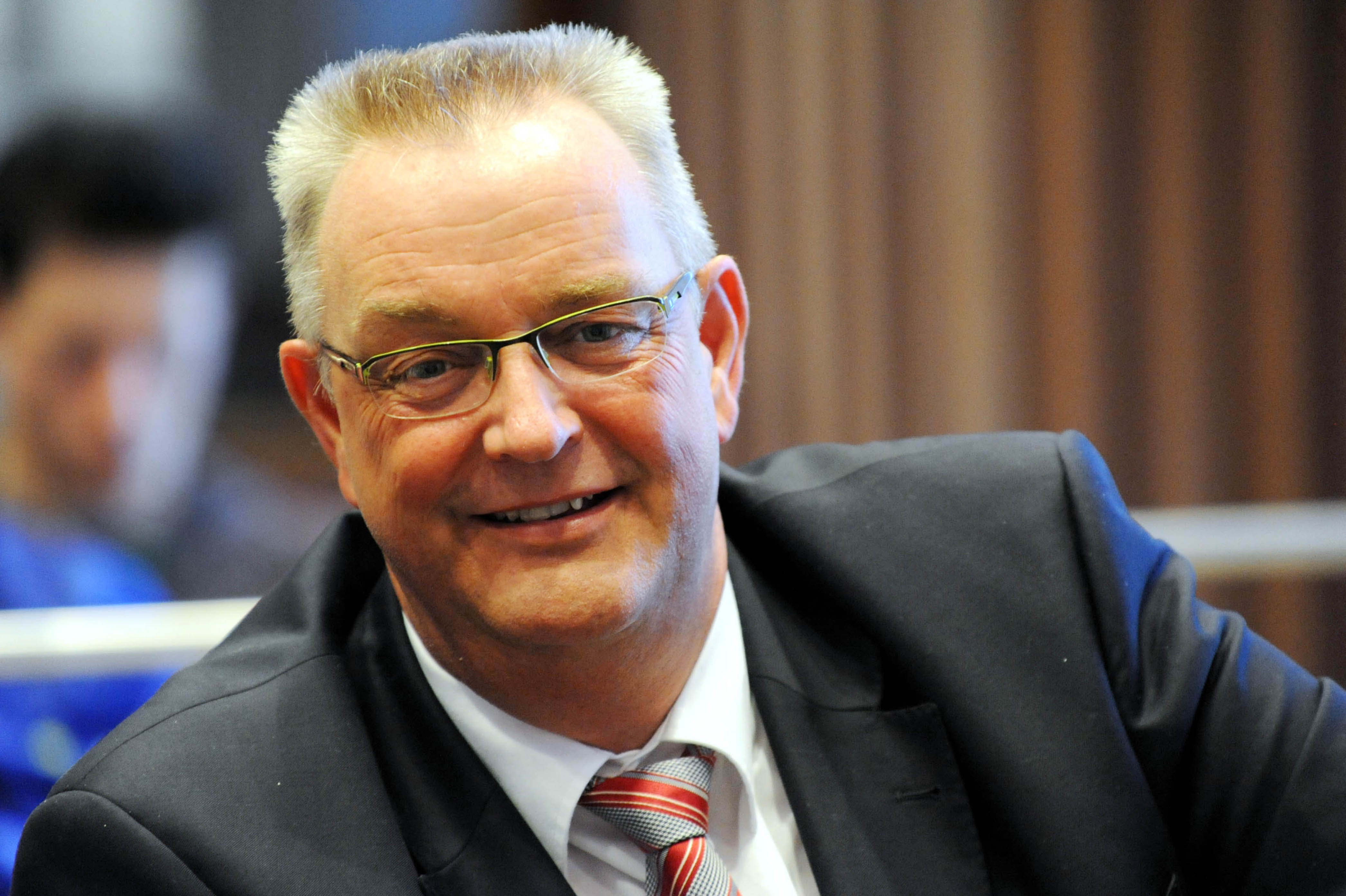 StasiVergangenheit Städtetag entlässt Thomalla dieschweriner.de